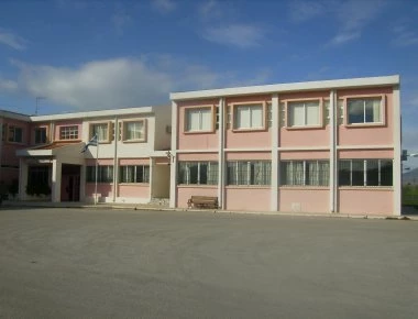 Σοκ στην Κύπρο: Μαθητής γυμνασίου έπεσε από τον πρώτο όροφο σχολείου!